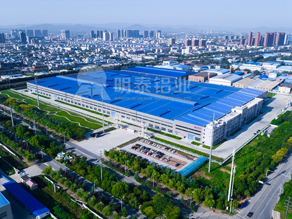 大型鋁板生產廠家河南明泰鋁業(yè)