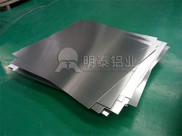 鋁板廠家介紹1060鋁板在電容器外殼上的應用